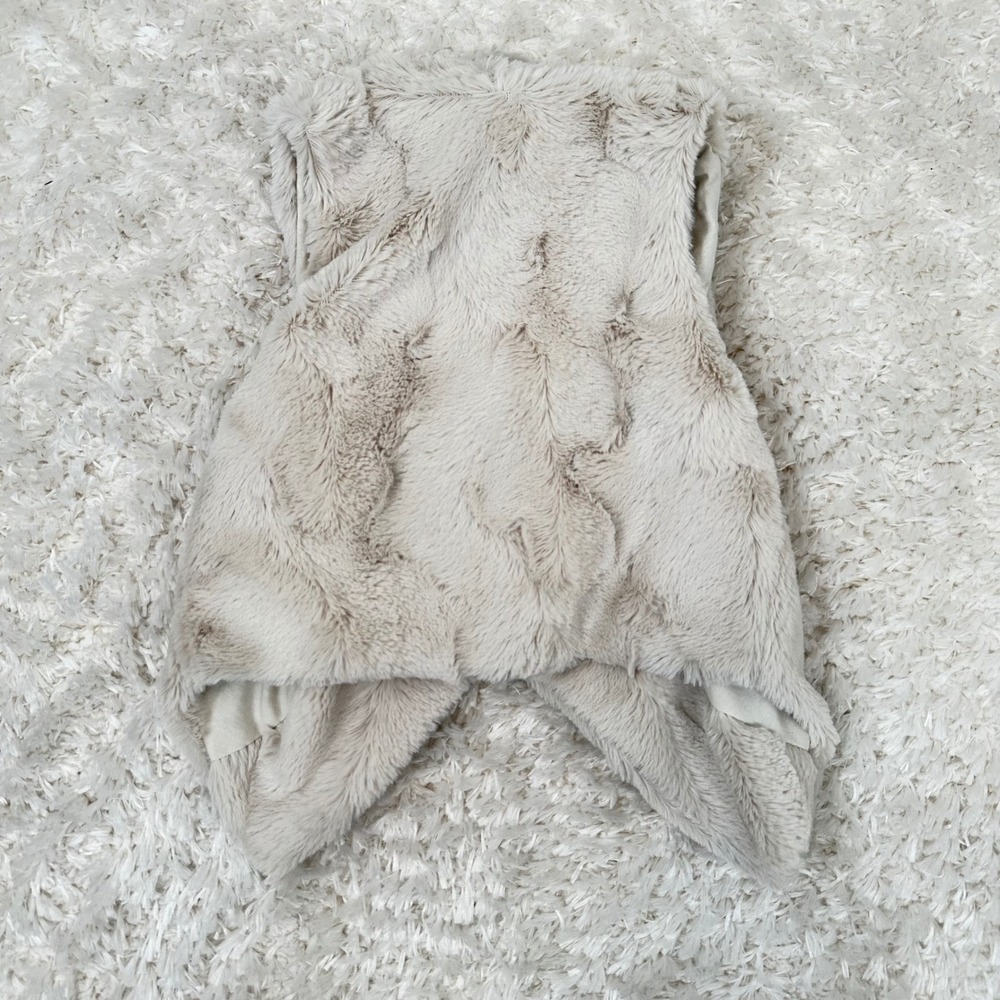 Splendid Baby 12/18 M Beige Faux Fur Vest Girl's - Picture 2 of 11